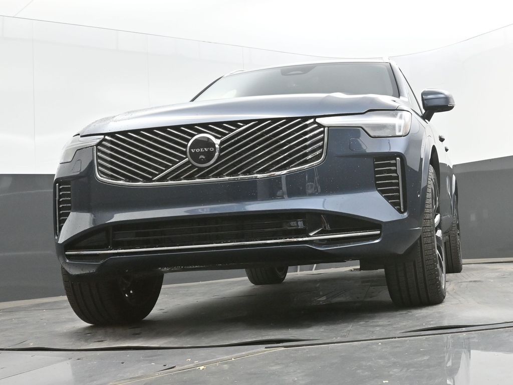 2026 Volvo XC90 Plus - Photo 54