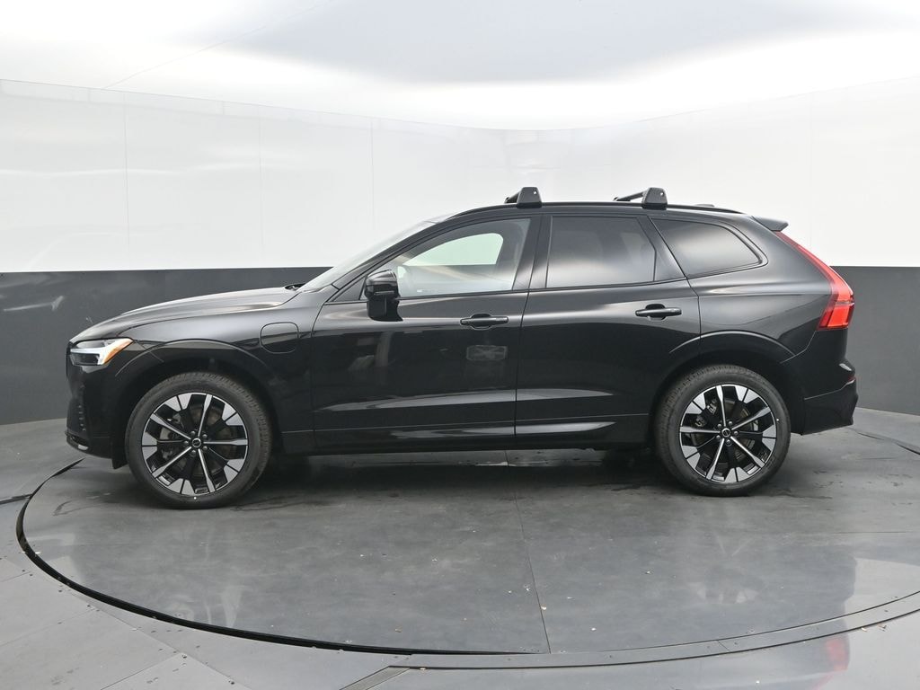 New 2026 Volvo XC60 plug-in hybrid T8 Plus SUV