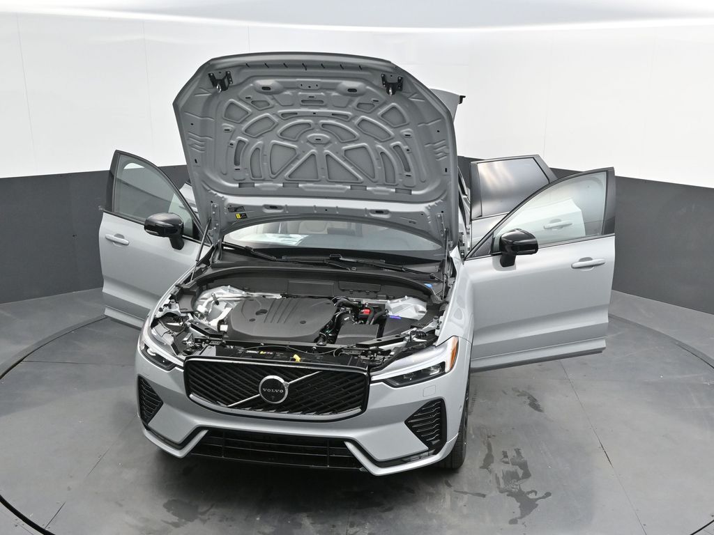 2026 Volvo XC60 Plus - Photo 56