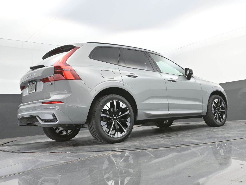 2026 Volvo XC60 Plus - Photo 49