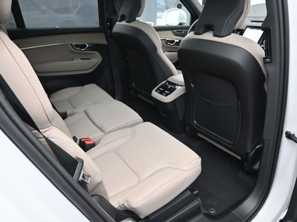 2026 Volvo XC90 Ultra - Photo 34