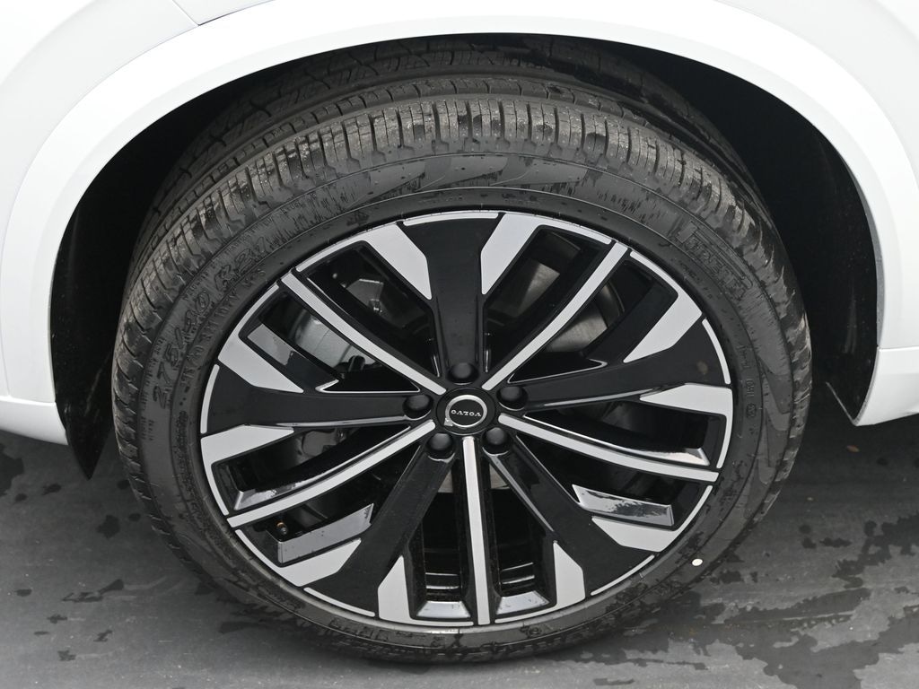 New 2026 Volvo XC90 B6 Ultra 7-Seater SUV