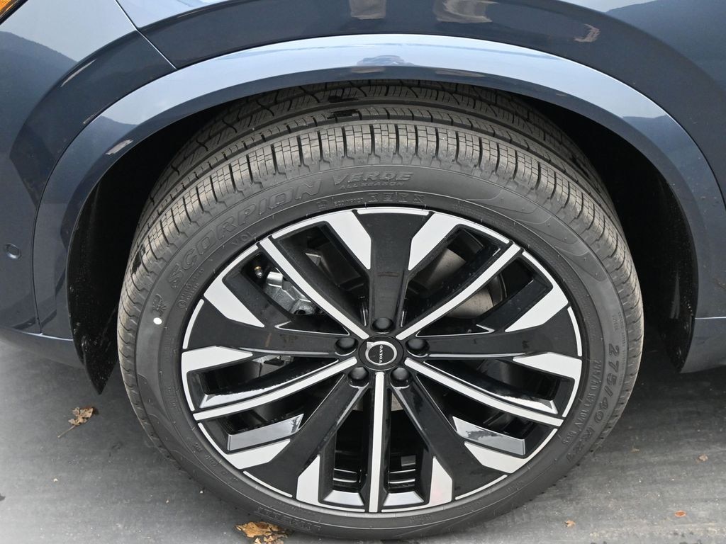 New 2026 Volvo XC90 B6 Ultra 7-Seater SUV