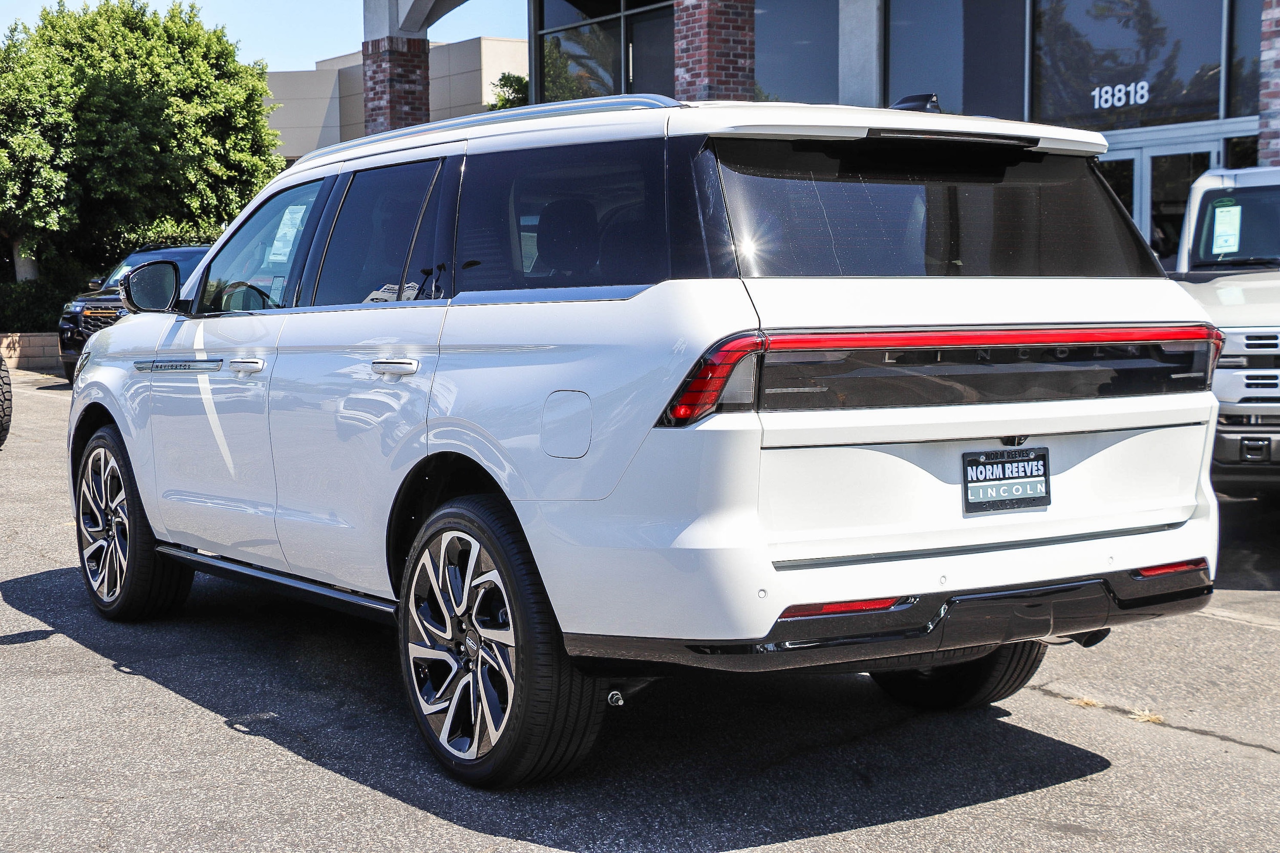 2026 Lincoln Navigator Reserve - Photo 8