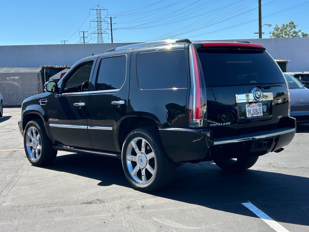 Used 2012 CADILLAC Escalade Luxury SUV