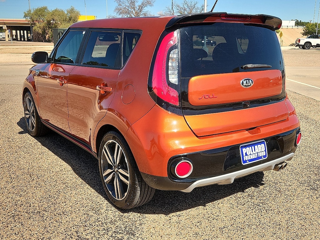Used 2018 Kia Soul ! Hatchback