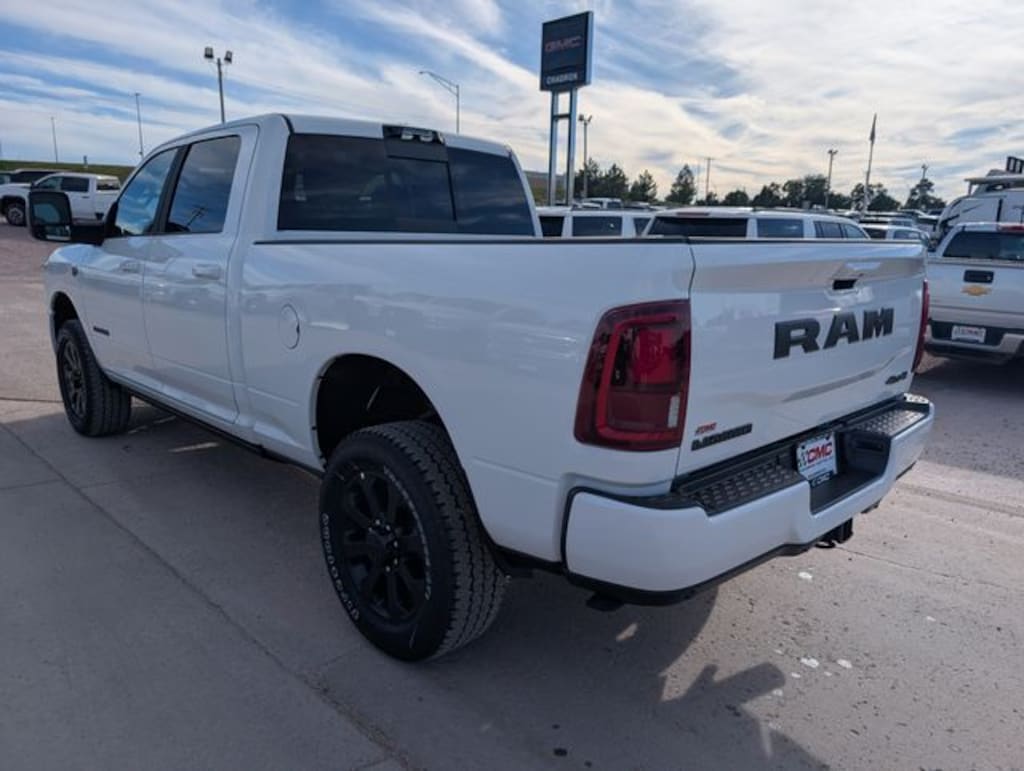 New 2027 Ram 2500 LARAMIE CREW CAB 4X4 6'4 BOX Pickup