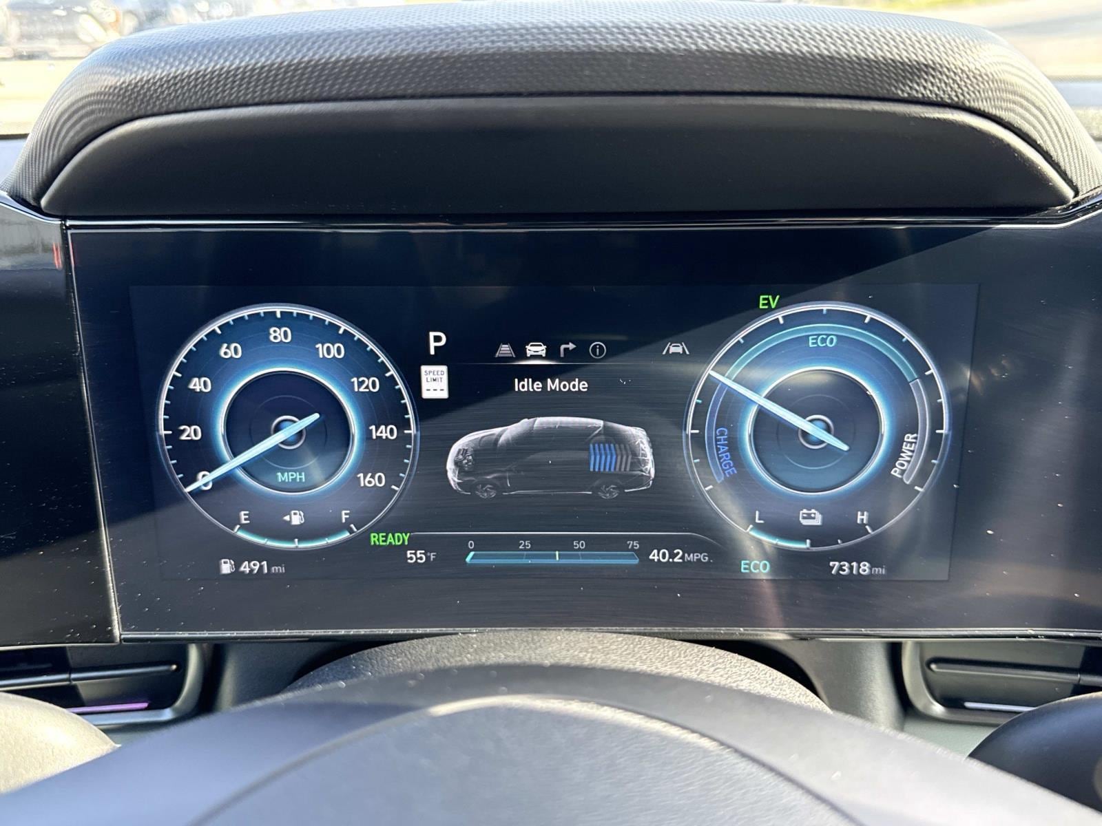 2025 Hyundai Elantra Limited - Photo 13