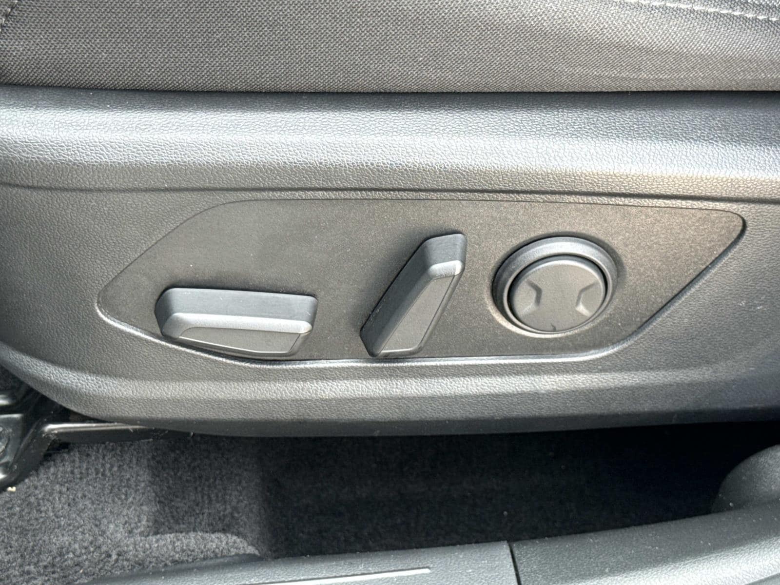 2023 Hyundai Santa Cruz SEL - Photo 17