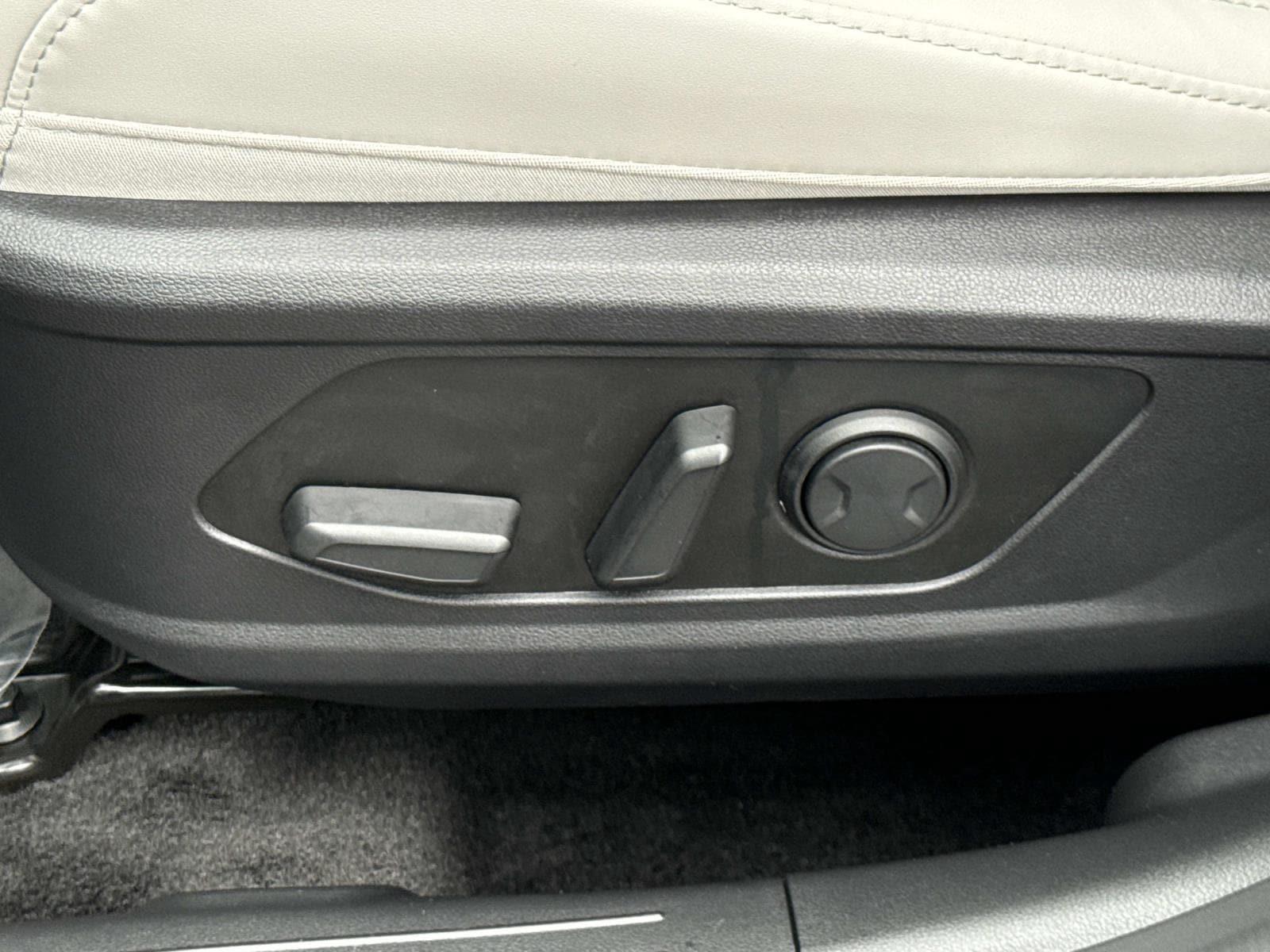 2025 Hyundai Tucson SEL Convenience - Photo 16