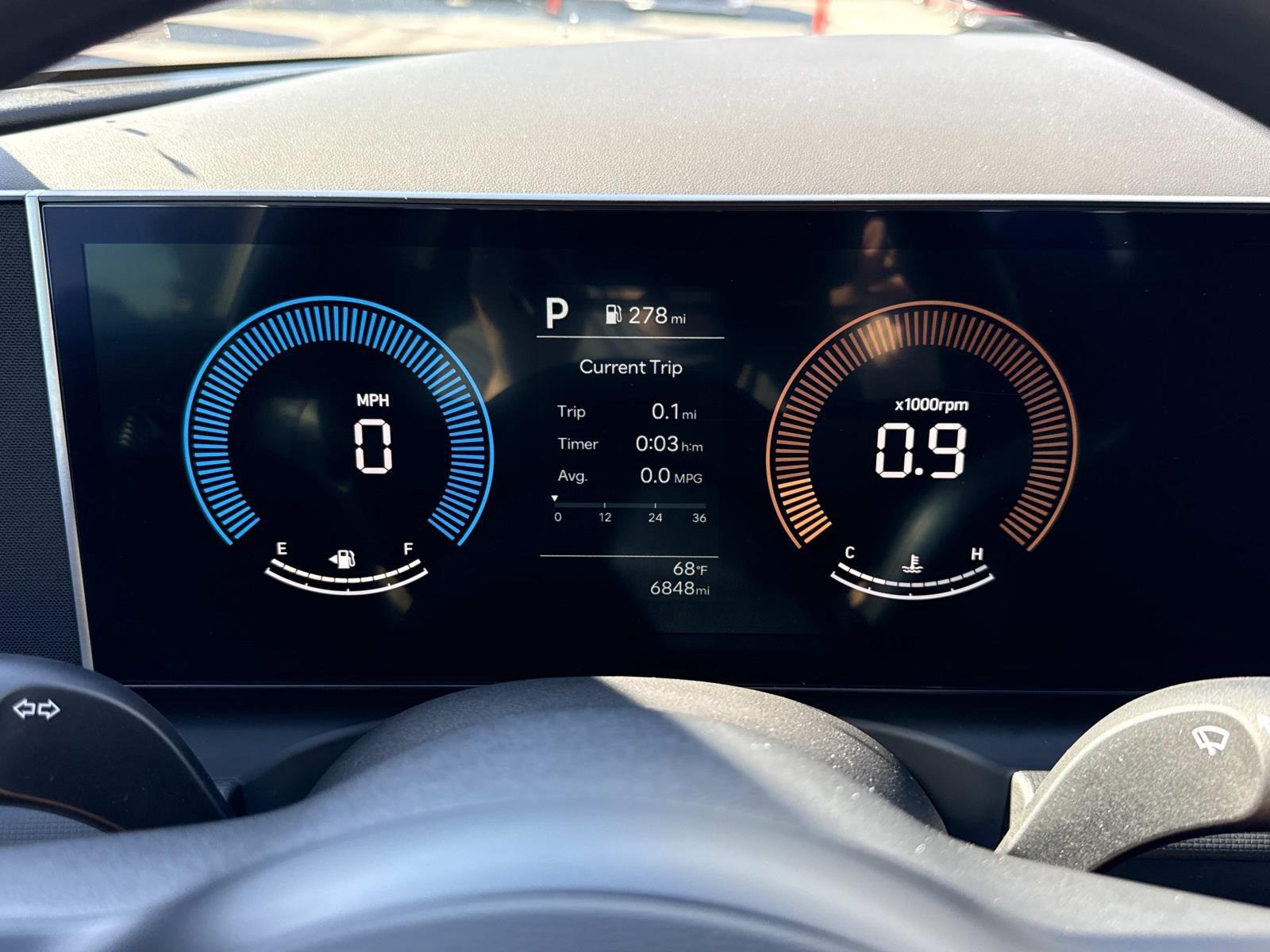 2025 Hyundai Santa Cruz SE - Photo 13