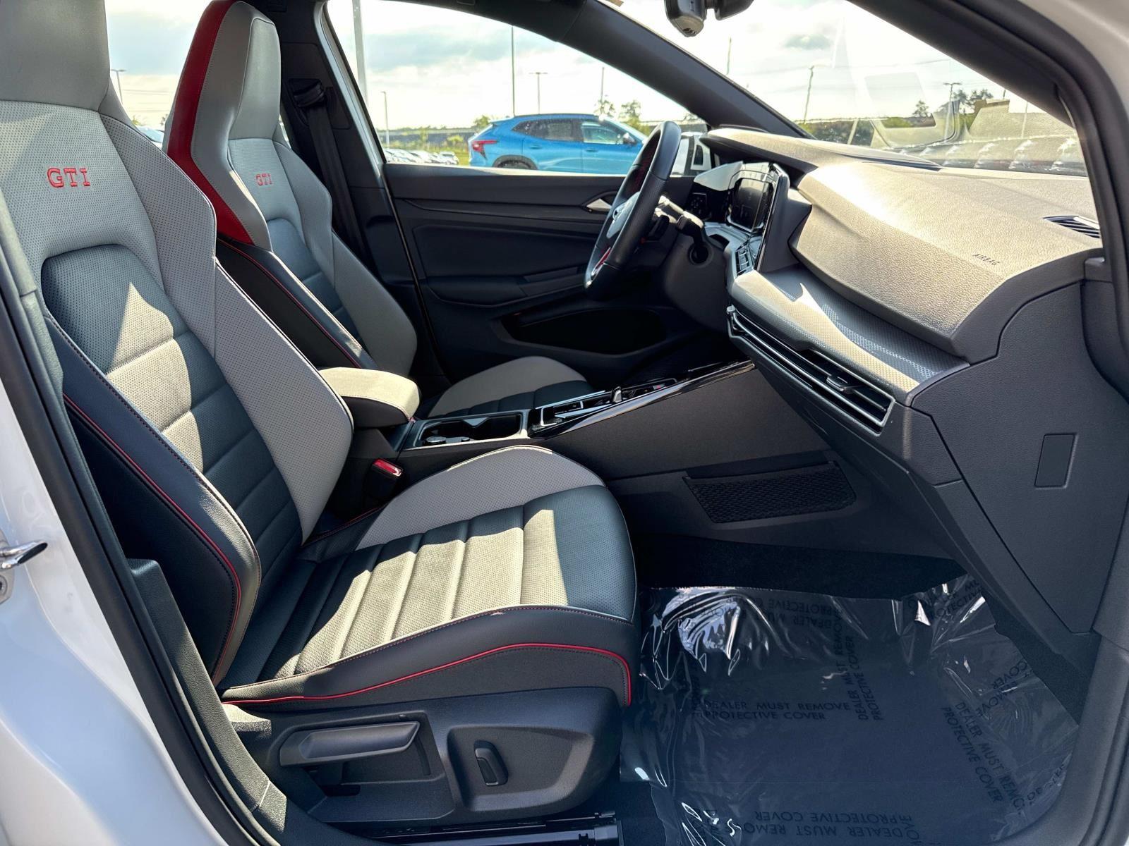 2024 Volkswagen Golf GTI Autobahn - Photo 19