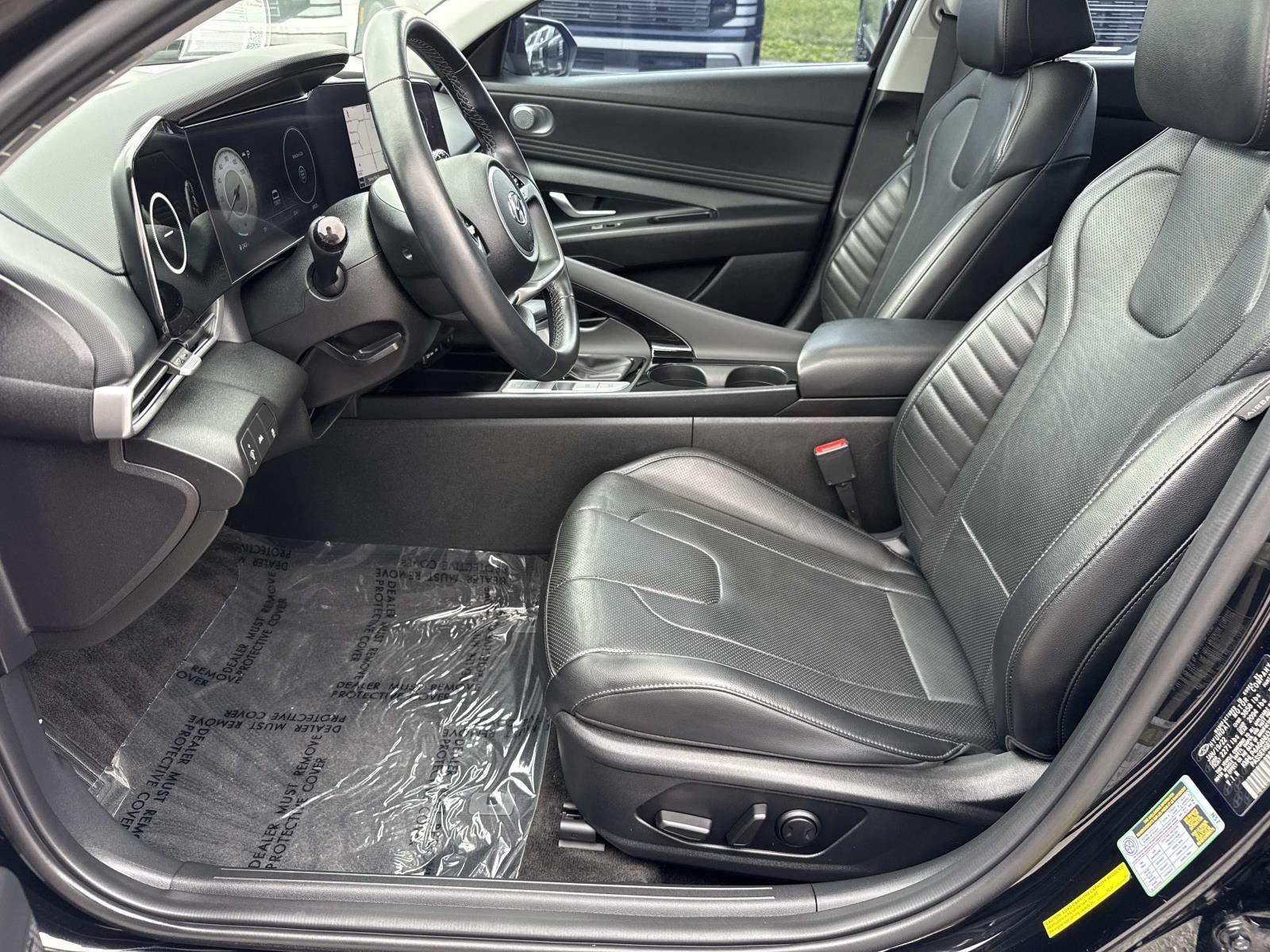 2022 Hyundai Elantra Limited - Photo 24