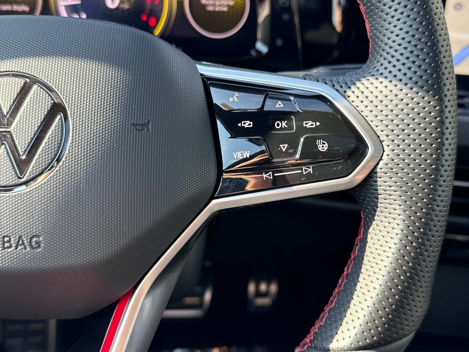 2024 Volkswagen Golf GTI Autobahn - Photo 9