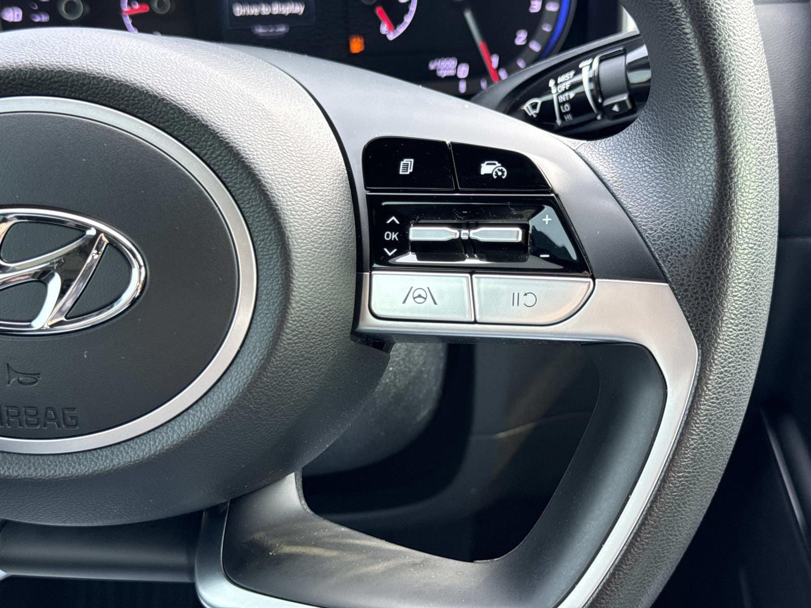 2023 Hyundai Santa Cruz SEL - Photo 9