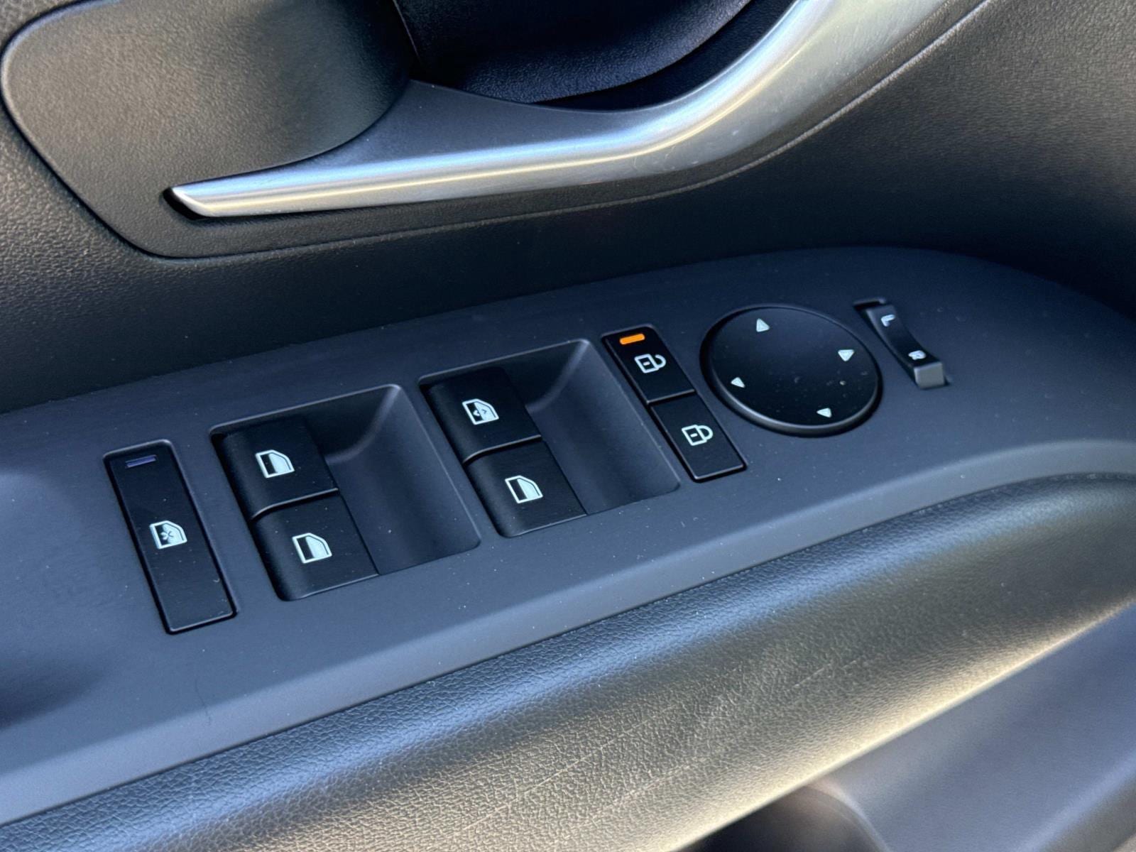 2025 Hyundai Santa Cruz SE - Photo 17
