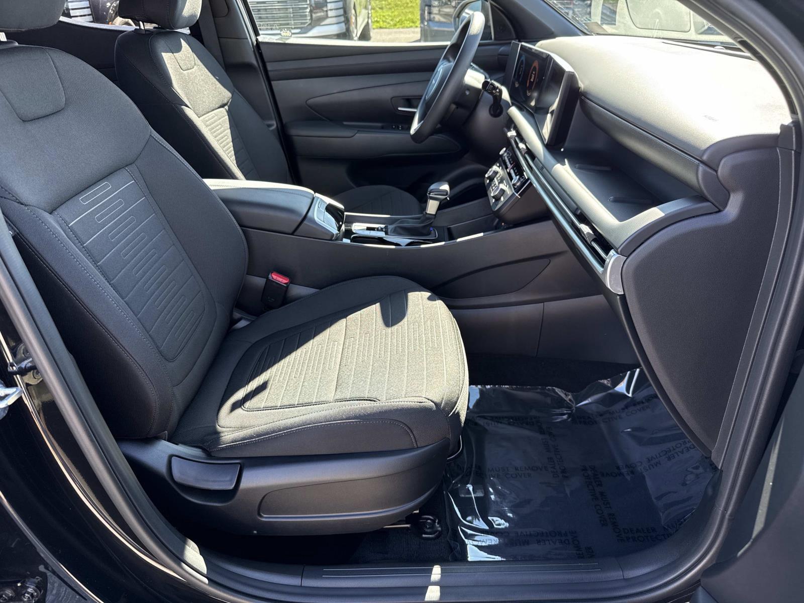 2025 Hyundai Santa Cruz SE - Photo 20