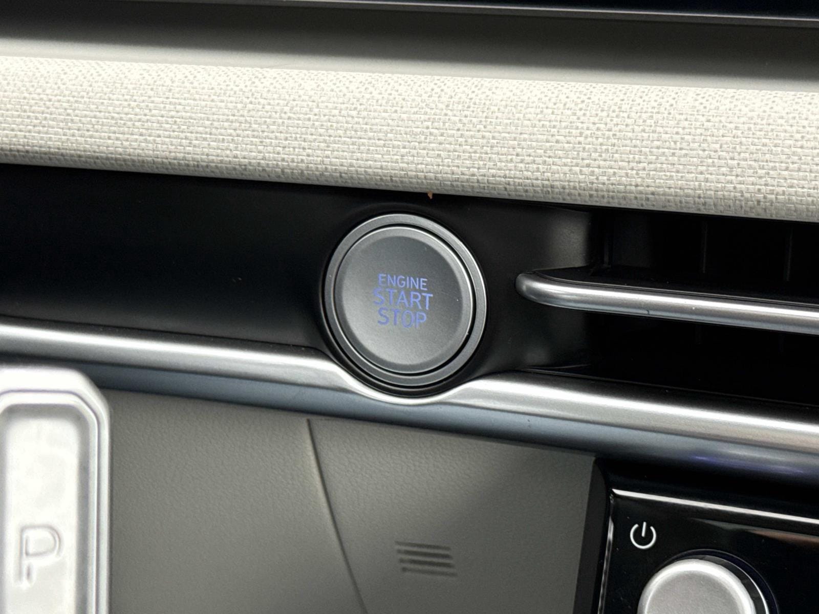 2025 Hyundai Tucson SEL Convenience - Photo 14