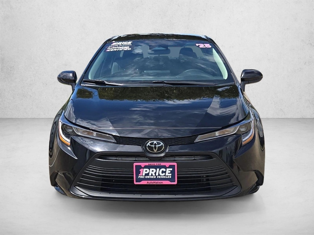 Used 2025 Toyota Corolla LE Sedan