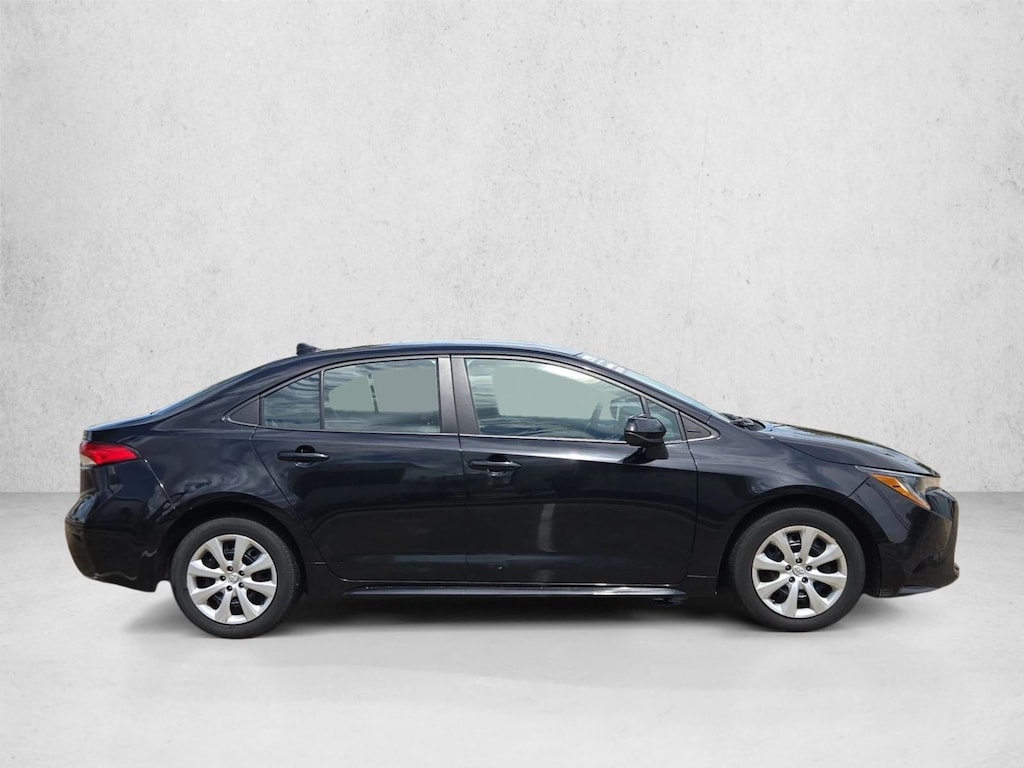 Used 2025 Toyota Corolla LE Sedan