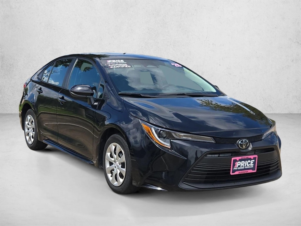 Used 2025 Toyota Corolla LE Sedan
