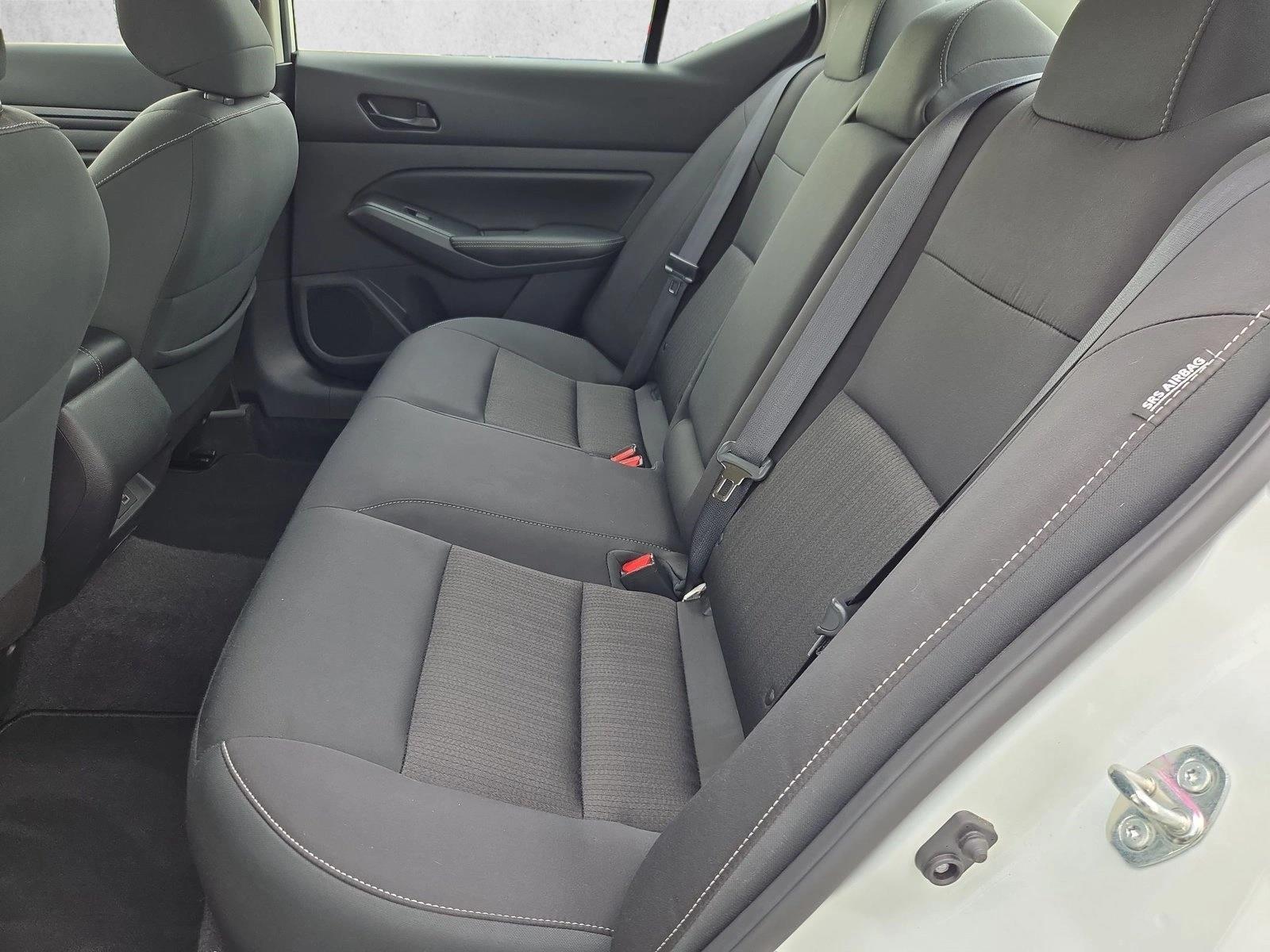 2025 Nissan Altima SV - Photo 15