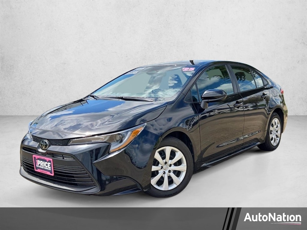 Used 2025 Toyota Corolla LE Sedan