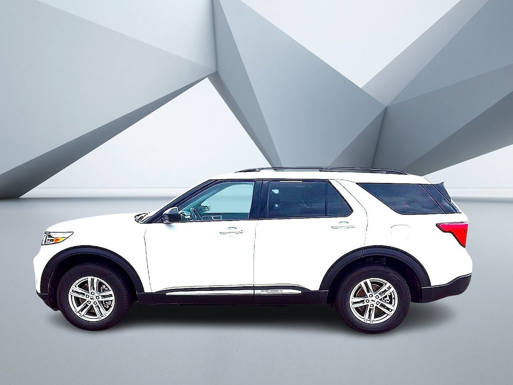 Certified 2024 Ford Explorer XLT
