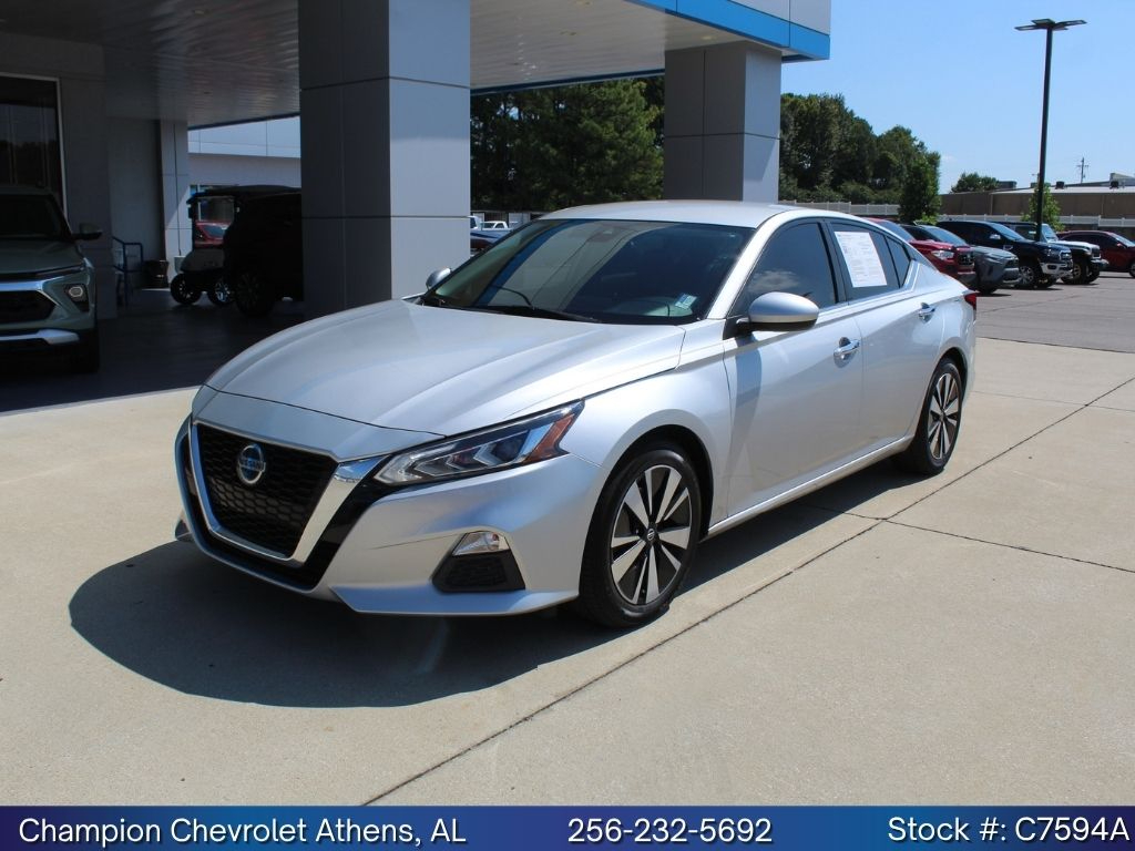 2021 Nissan Altima 2.5 SV Sedan