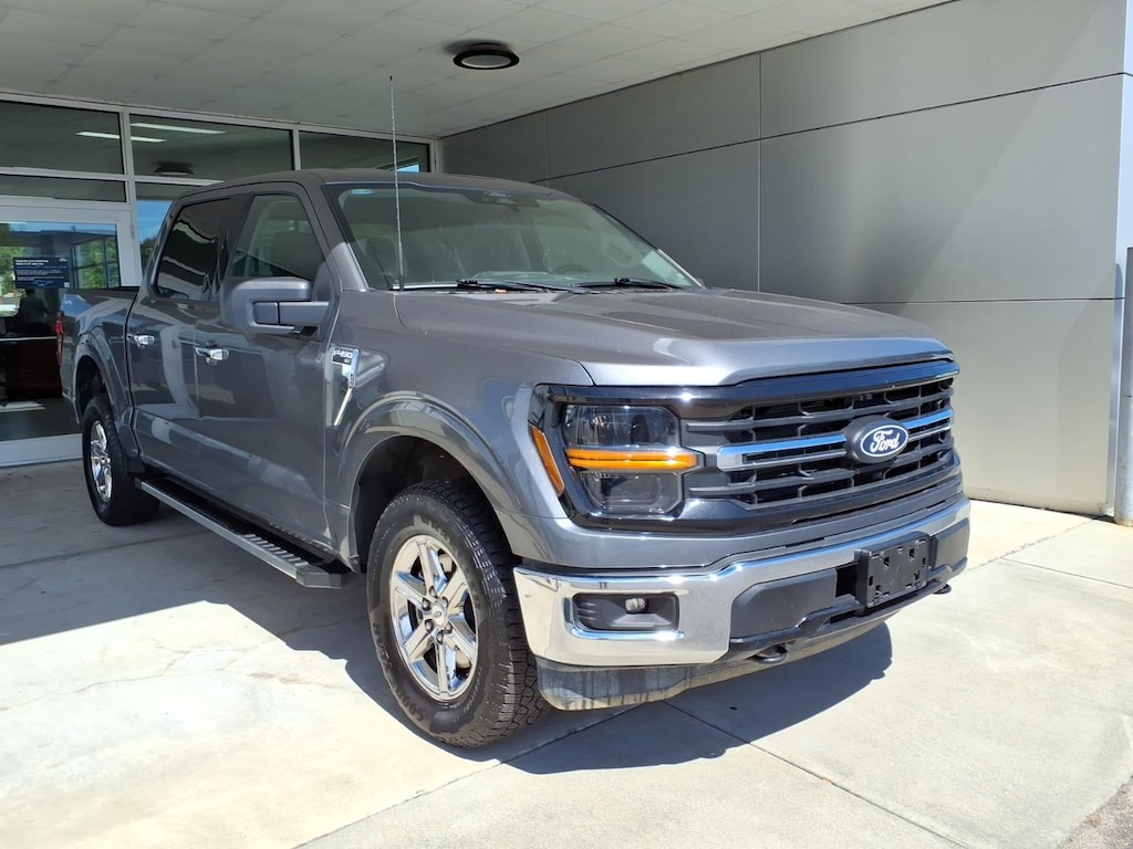 Used 2025 Ford F-150 XLT Truck SuperCrew Cab