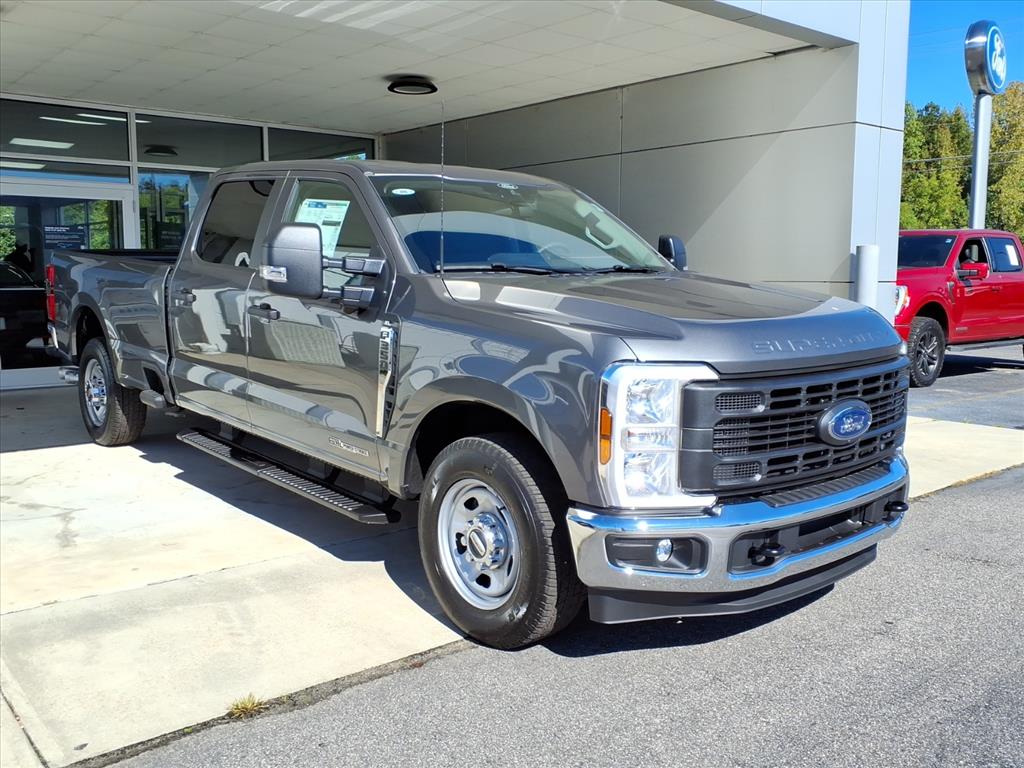 New 2026 Ford F-350 Super Duty XL 4x2 XL Crew Cab 8 ft. LB SRW Pickup