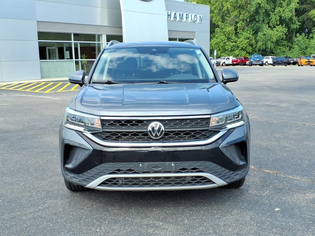 Used 2024 Volkswagen Taos SE SUV