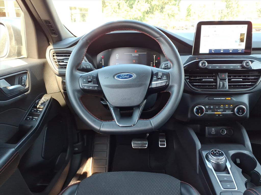 2024 Ford Escape ST-Line - Photo 18
