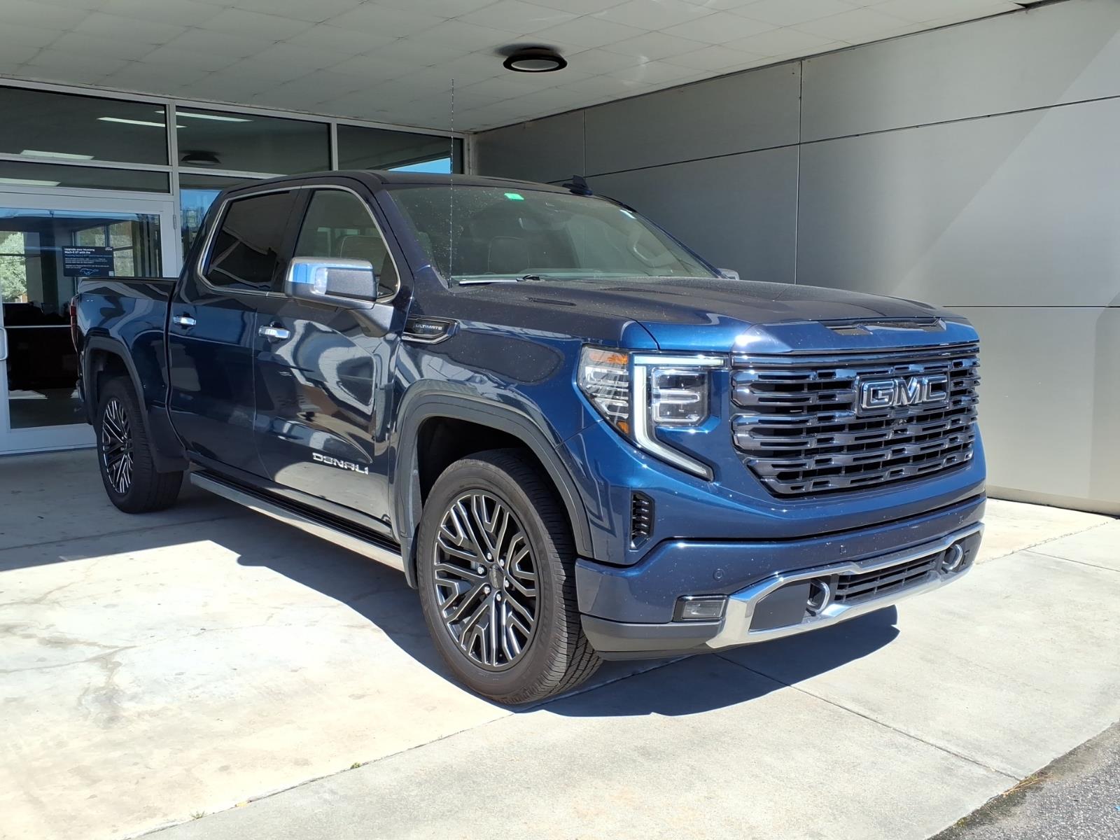 2022 GMC Sierra 1500 Denali Ultimate Truck Crew Cab