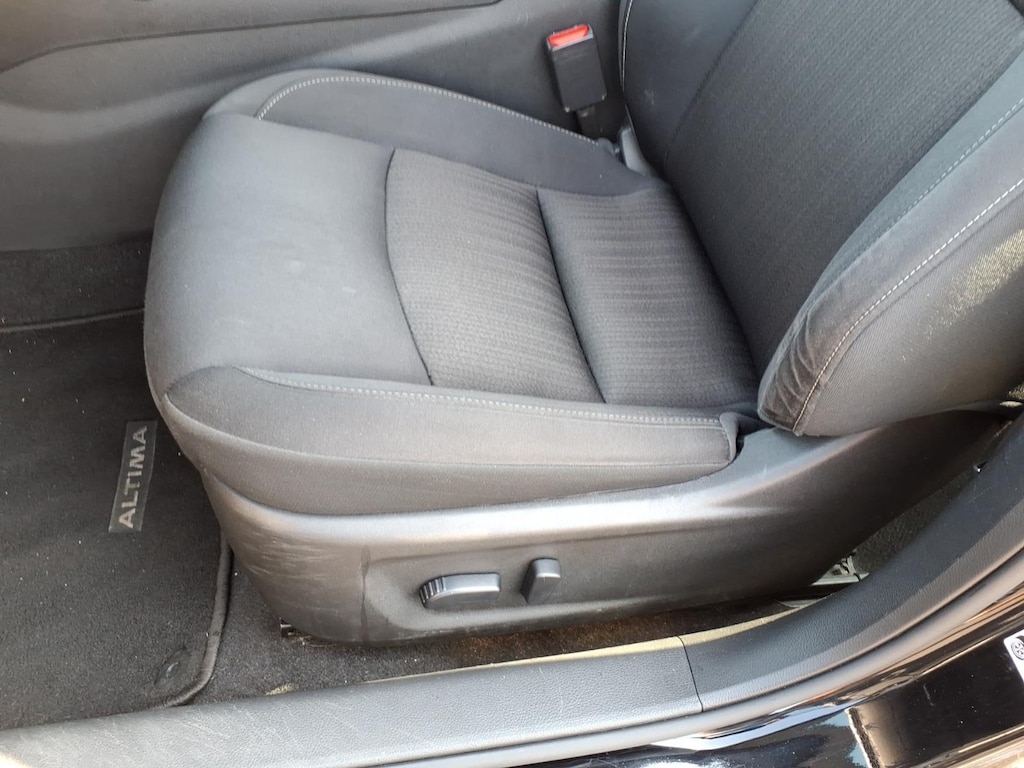 Used 2024 Nissan Altima 2.5 SV Sedan