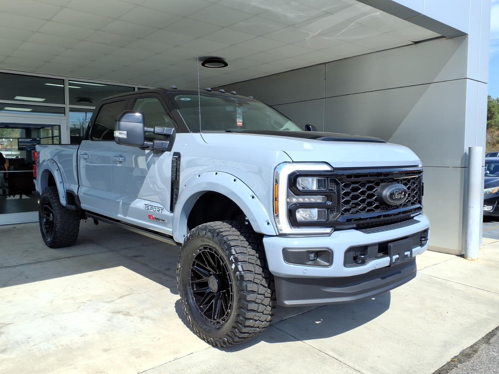 New 2026 Ford F-250 Super Duty Lariat 4WD Crew CAB 8 BO Crew Cab