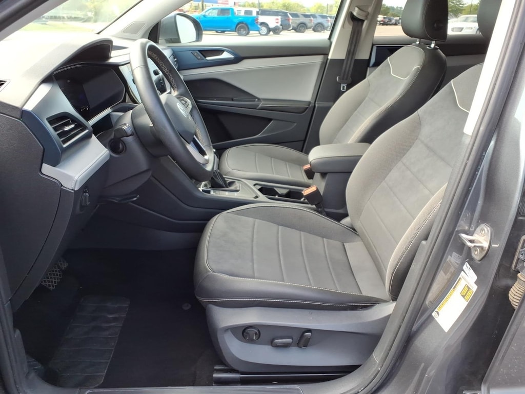 Used 2024 Volkswagen Taos SE SUV