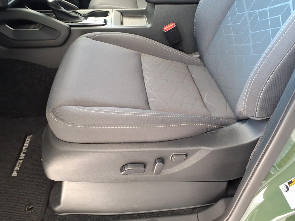 Used 2026 Nissan Frontier SV Truck Crew Cab