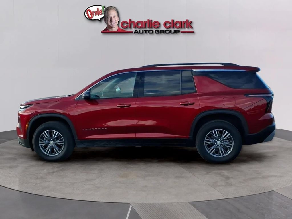 Used 2026 Chevrolet Traverse LT SUV