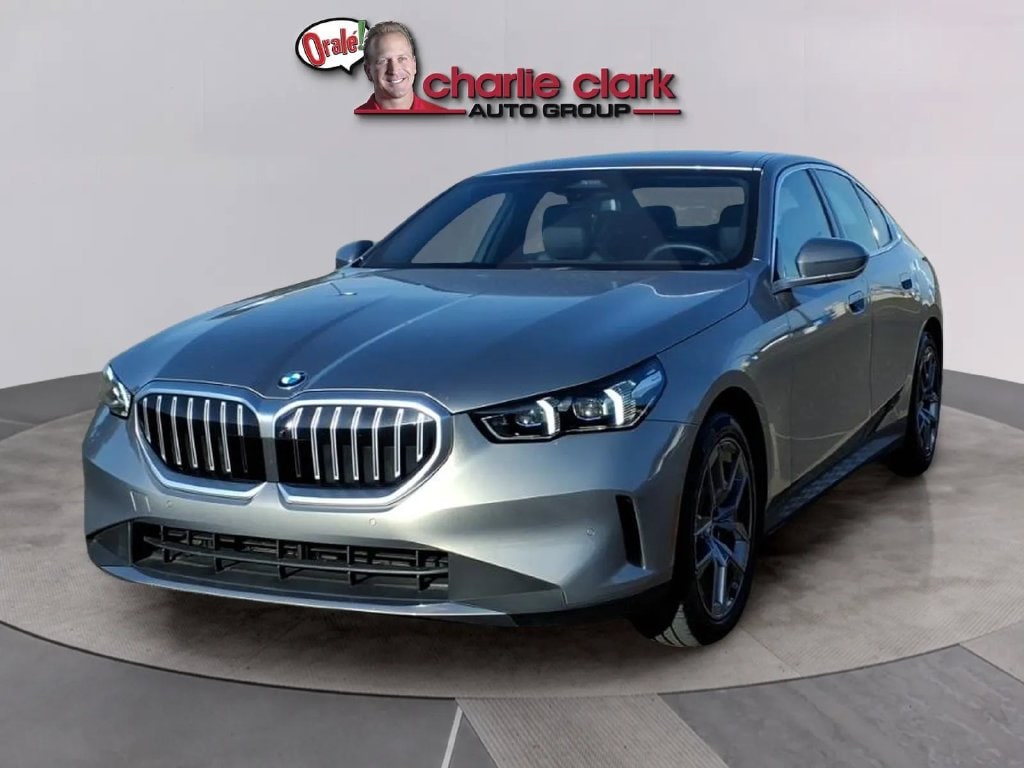 2026 BMW 5 Series 530i