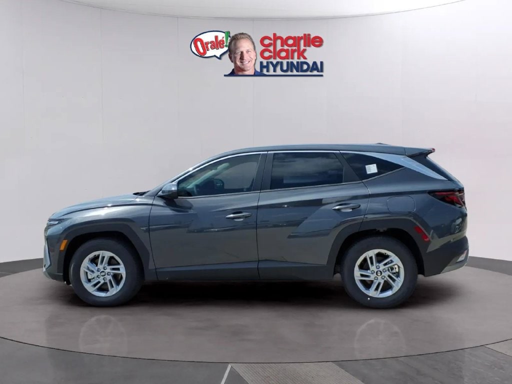 New 2026 Hyundai Tucson SE FWD SUV