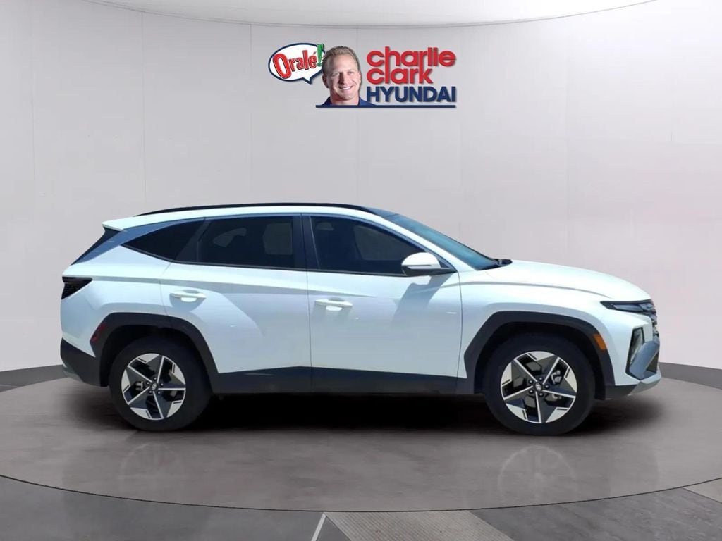 2025 Hyundai Tucson SEL Convenience - Photo 6