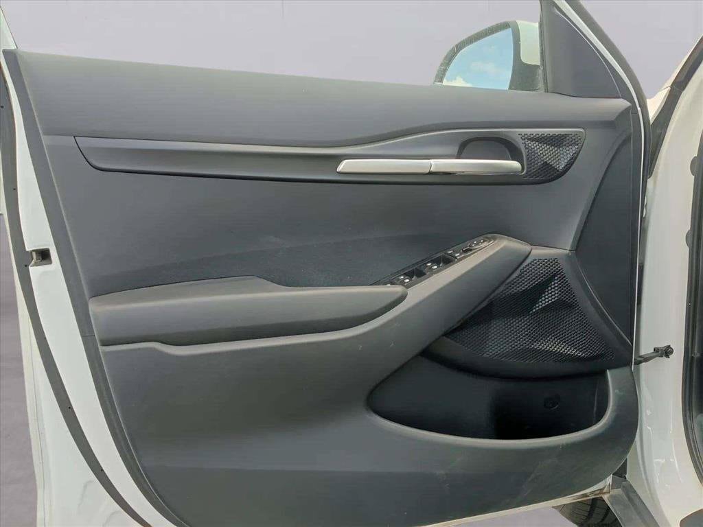 2025 Kia Seltos LX - Photo 14