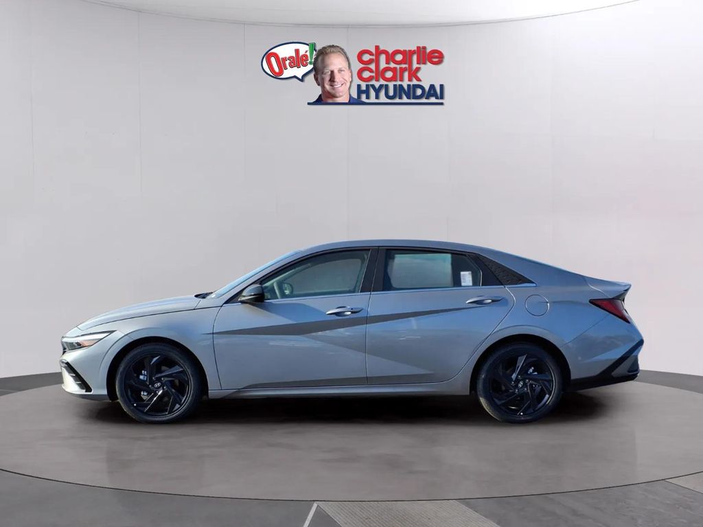 New 2026 Hyundai Elantra SEL Sport Sedan
