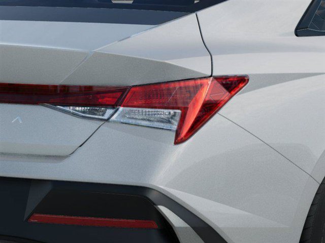 2026 Hyundai Elantra SE - Photo 10