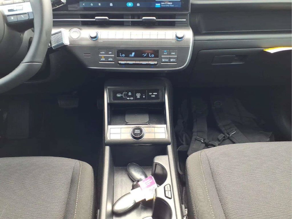 2024 Hyundai Kona SEL - Photo 10