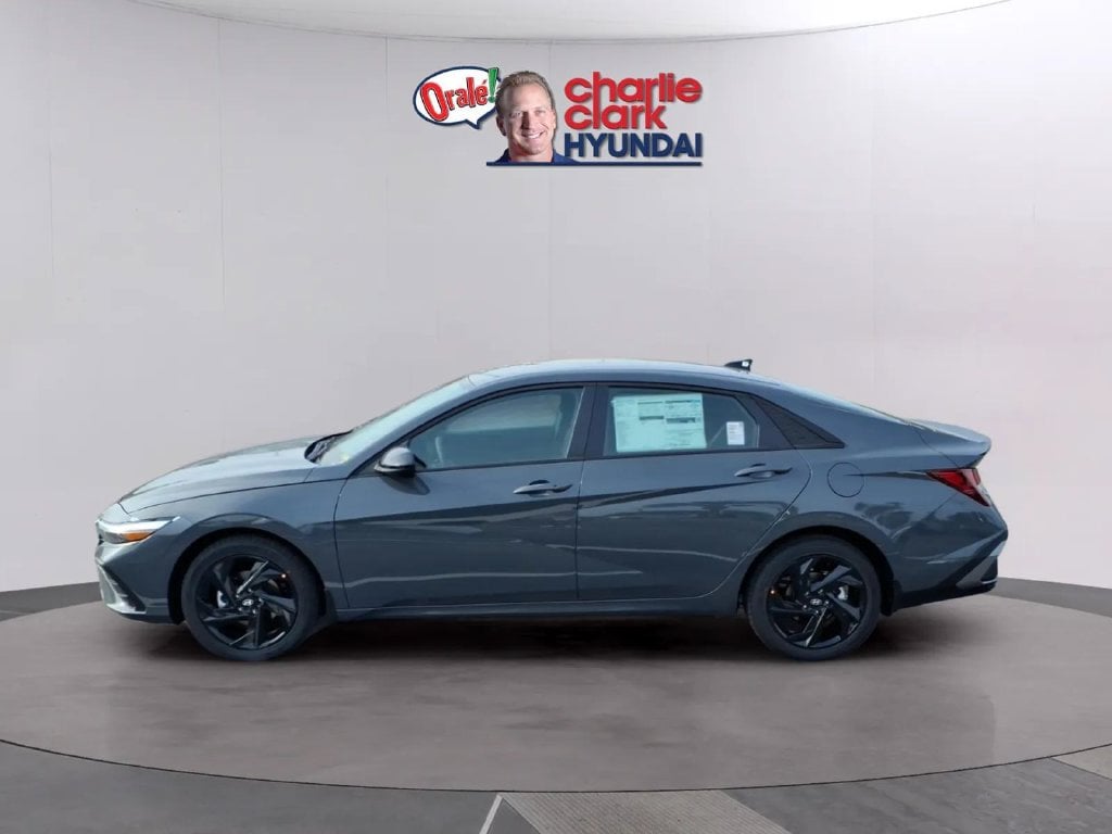 New 2026 Hyundai Elantra SEL Sport Sedan