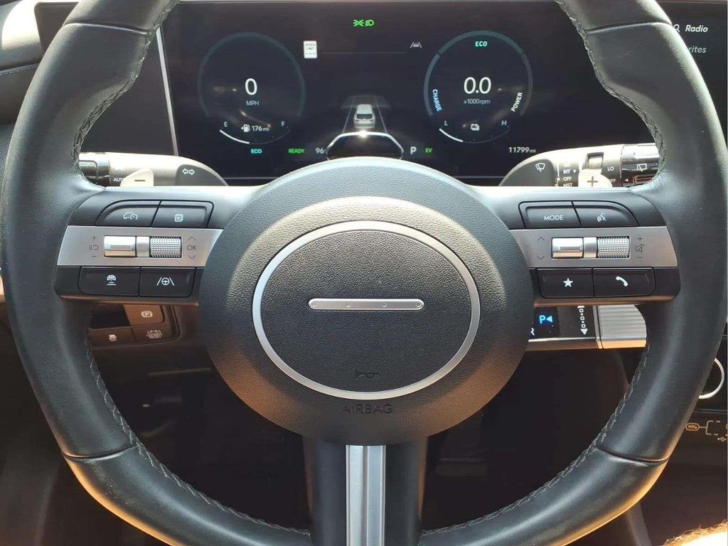 2025 Hyundai Tucson SEL Convenience - Photo 12