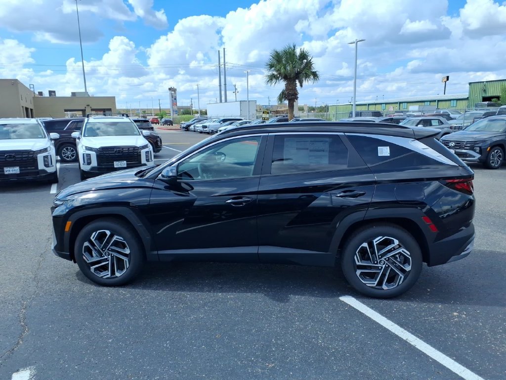New 2026 Hyundai Tucson SEL Plus FWD SUV
