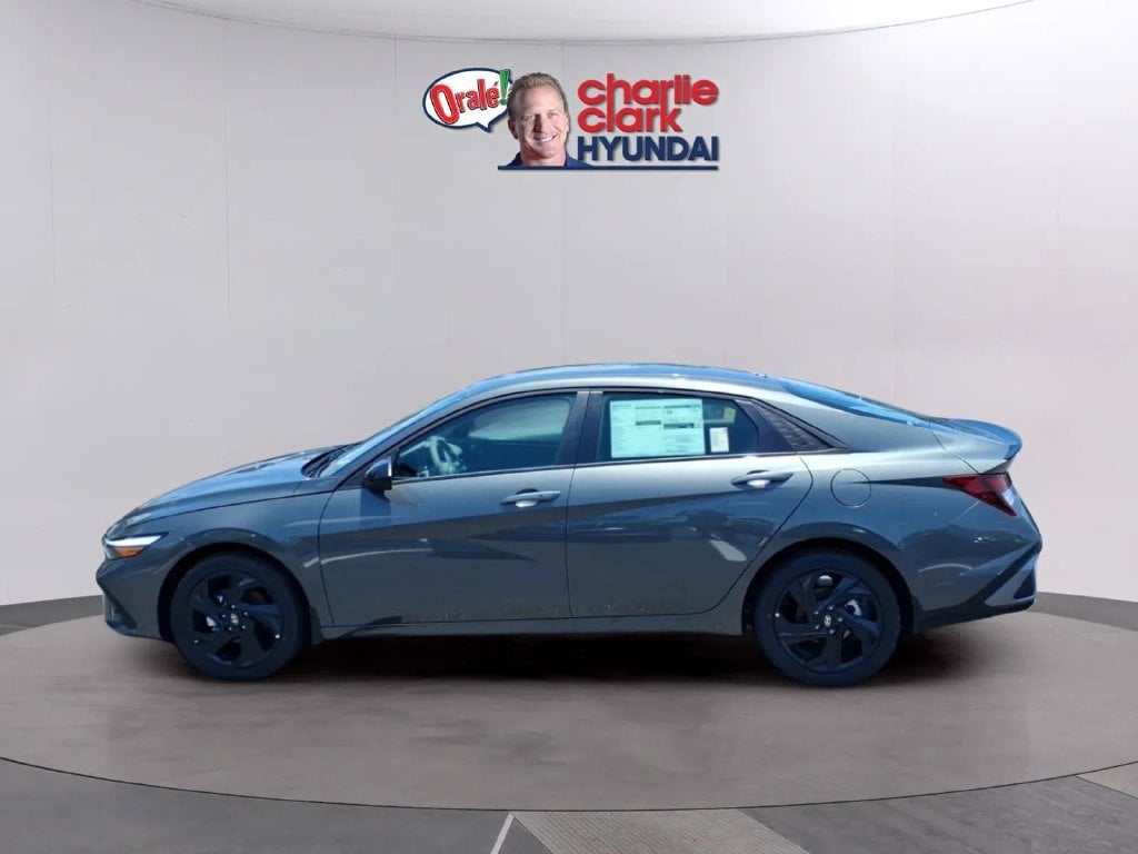 New 2026 Hyundai Elantra SEL Sport Sedan